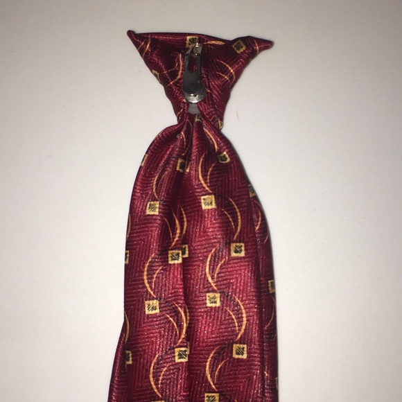 Red and Gold Patterned Boy’s Clip On Necktie - Picture 4 of 6